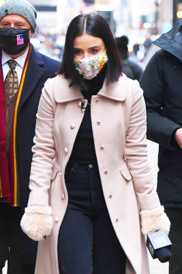 Lucy Hale - New Year&#039;s Rocking Eve in Times Square, New York | 30.12.2020