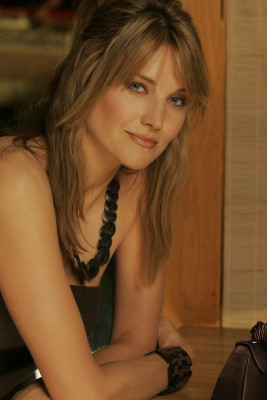 photo 19 in Lucy Lawless gallery [id198197] 2009-10-20 00:00:00