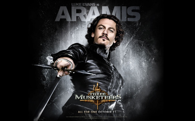 Luke Evans pic #725253