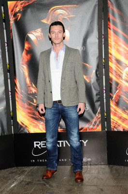 Luke Evans pic #732421