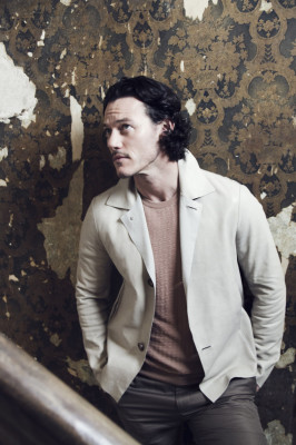 Luke Evans pic #817748