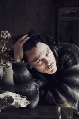 Luke Evans pic #817743