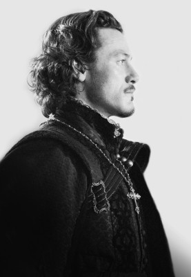 Luke Evans pic #765385