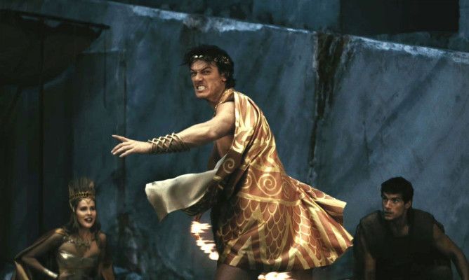 Luke Evans pic #765381