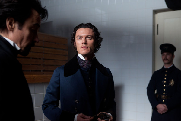 Luke Evans pic #765792