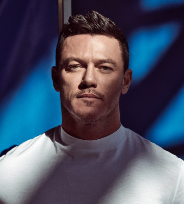 Luke Evans pic #1027073