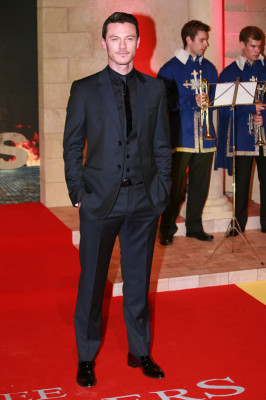 Luke Evans pic #772640
