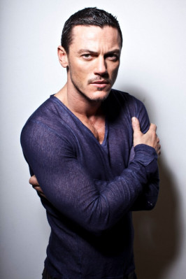 Luke Evans pic #773965