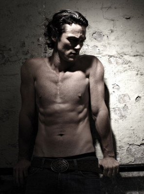Luke Evans pic #773970