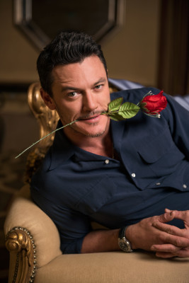 Luke Evans pic #950950