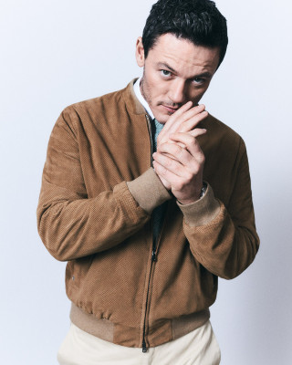 Luke Evans pic #950933