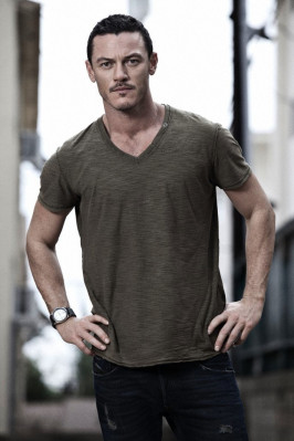 Luke Evans pic #781395
