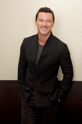 Luke Evans pic #930484