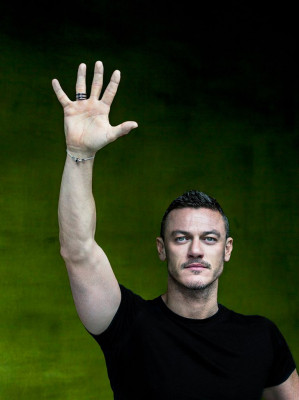 Luke Evans pic #930489