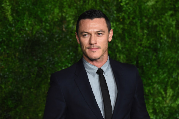 Luke Evans pic #930340