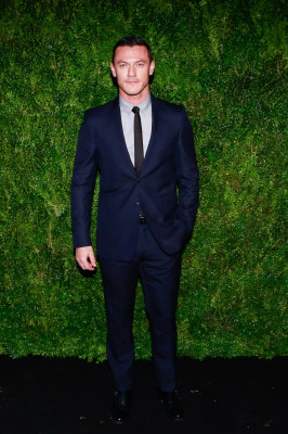 Luke Evans pic #930350