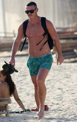 Luke Evans pic #930325