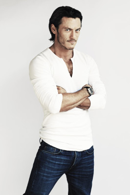 Luke Evans pic #818218