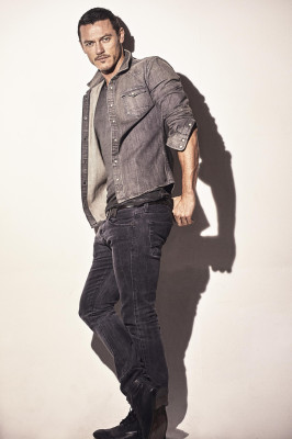 Luke Evans pic #817753