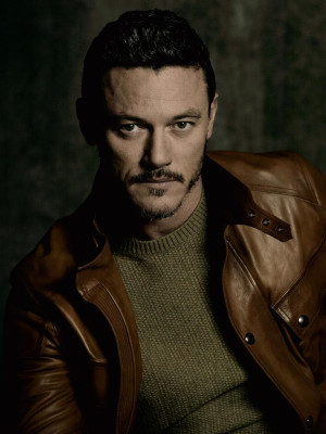 Luke Evans-GQ Style/HARRODS MAN 2017