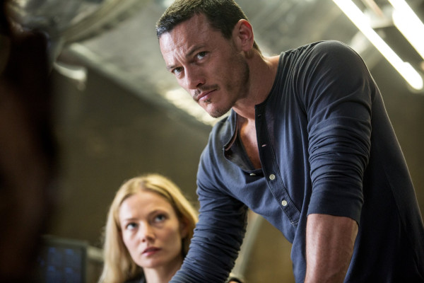 Luke Evans pic #727283
