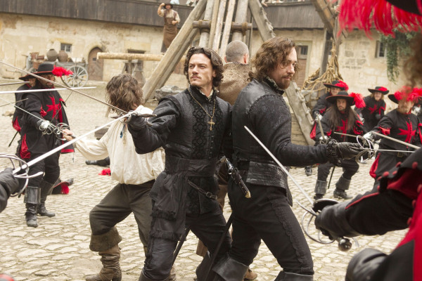 Luke Evans pic #725272