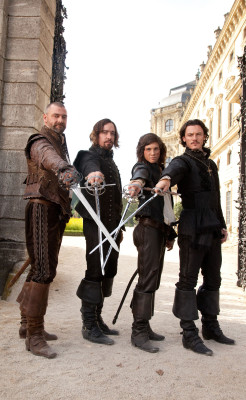 Luke Evans pic #725261