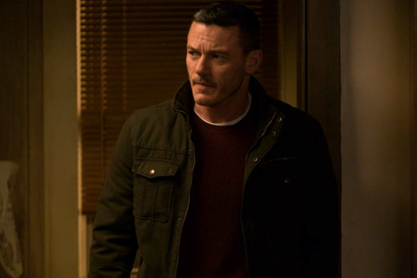 Luke Evans pic #927185
