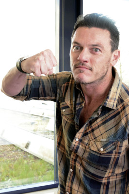 Luke Evans pic #804300