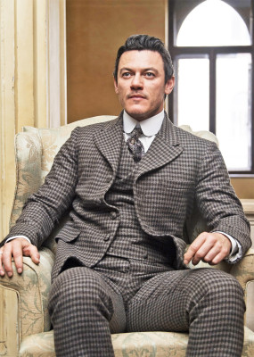 Luke Evans pic #968341