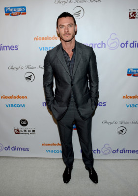 Luke Evans pic #733484