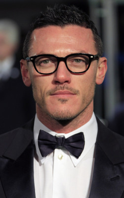 Luke Evans pic #733481