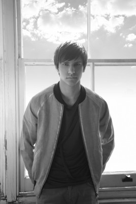 Luke Pasqualino pic #379782