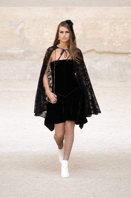 Luna Bijl - Chanel Cruise 2022 Fashion Show in Paris