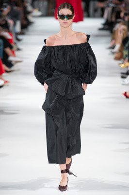 Luna Bijl - Stella McCartney Spring/Summer 2018 Fashion Show in Paris
