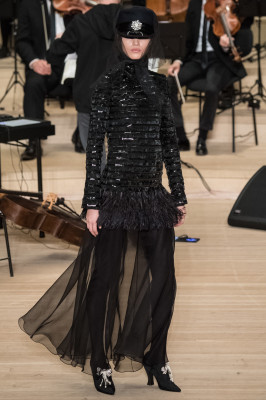 Luna Bijl - Chanel Metiers d Art Pre-Fall 2018 Fashion Show in Hamburg