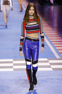 Luna Bijl - Tommy Hilfiger Spring/Sumer 2018 Fashion Show in Milan