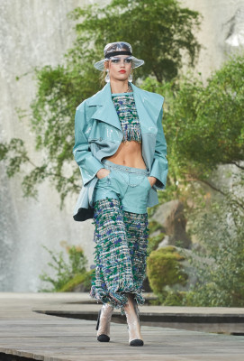 Luna Bijl - Chanel Spring/Summer 2018 Fashion Show in Paris