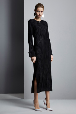 Luna Bijl  - Mugler Pre-Fall Collection