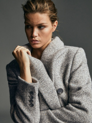 Luna Bijl - Massimo Dutti