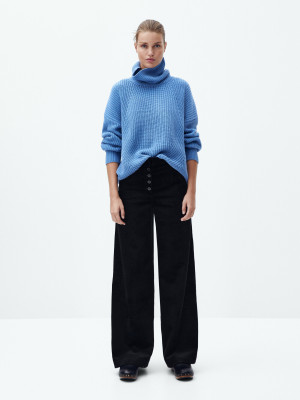 Luna Bijl - Massimo Dutti