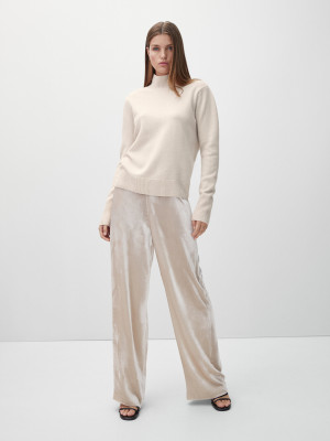 Luna Bijl - Massimo Dutti