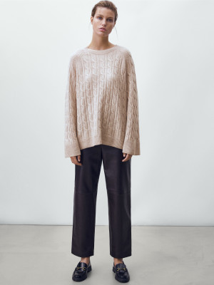 Luna Bijl - Massimo Dutti