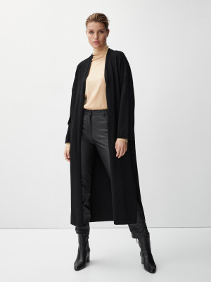 Luna Bijl - Massimo Dutti