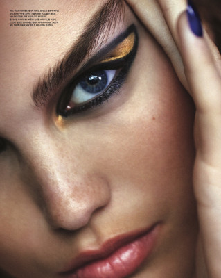 Luna Bijl - Vogue Korea 2018