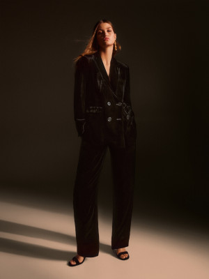 Luna Bijl - Massimo Dutti