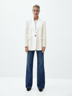 Luna Bijl - Massimo Dutti