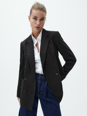 Luna Bijl - Massimo Dutti