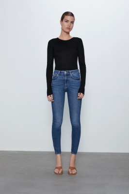 Luna Bijl - Zara