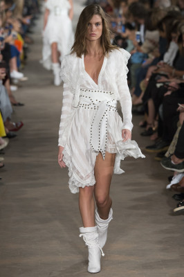 Luna Bijl - Philosophy Di Lorenzo Serafini S/S 2017 Fashion Show in Milan